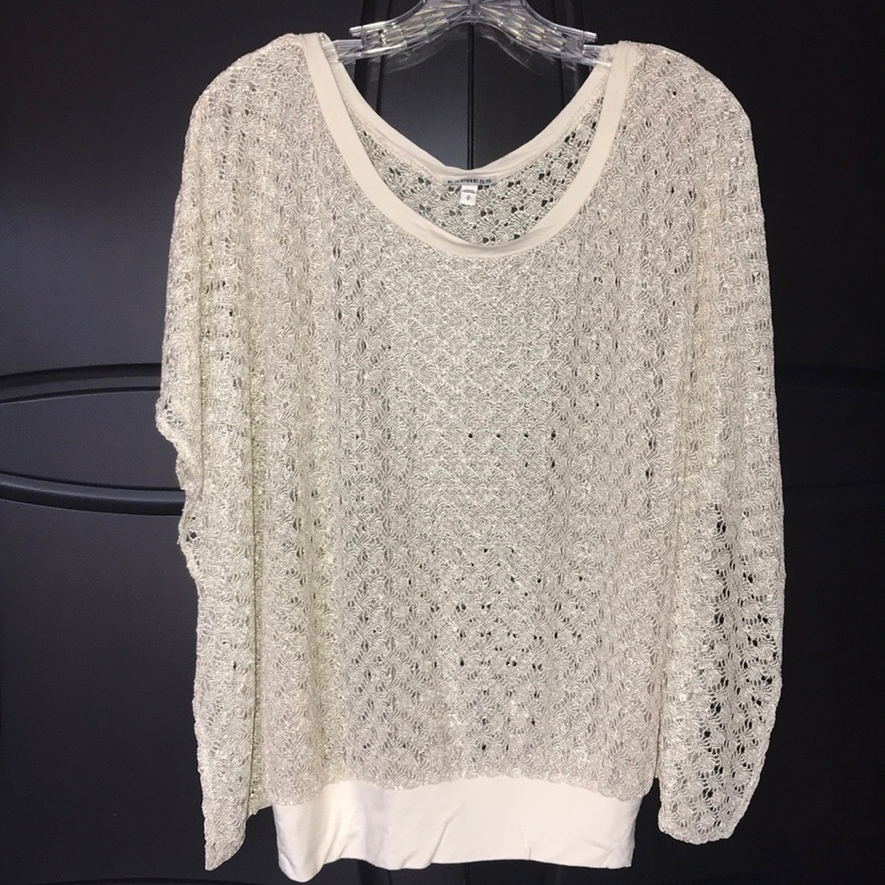 EXPRESS-Cream-colored tunic-sleeve sweater. Size S